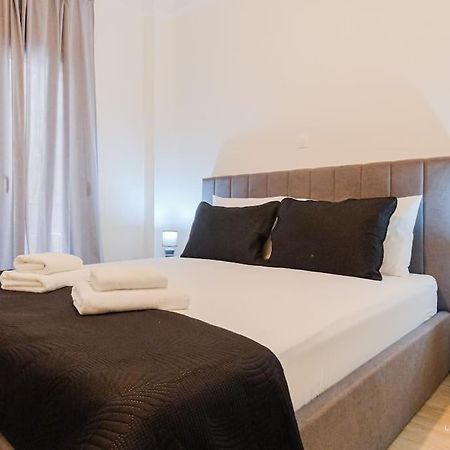 Theofilos Urban Apartment, Close To City Center テッサロニキ エクステリア 写真