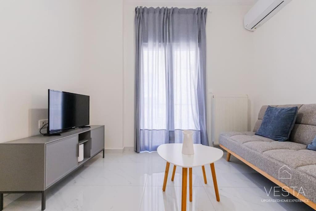 Theofilos Urban Apartment, Close To City Center テッサロニキ エクステリア 写真