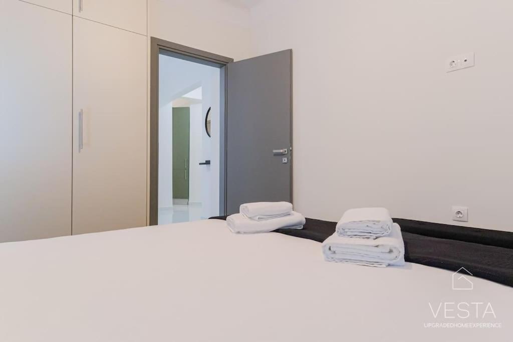 Theofilos Urban Apartment, Close To City Center テッサロニキ エクステリア 写真