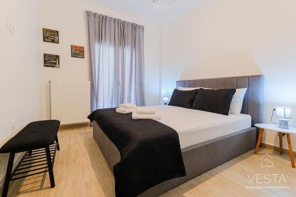 Theofilos Urban Apartment, Close To City Center テッサロニキ エクステリア 写真