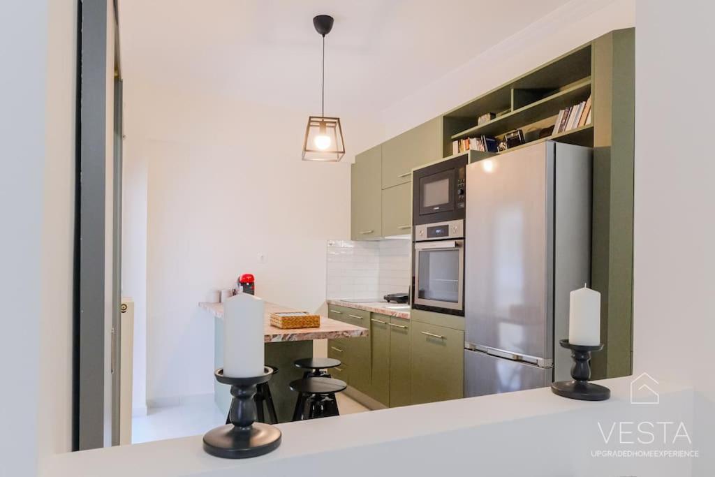 Theofilos Urban Apartment, Close To City Center テッサロニキ エクステリア 写真
