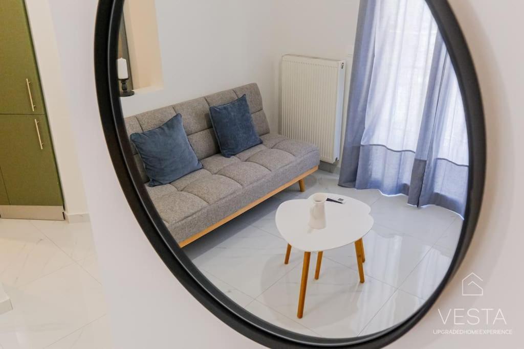 Theofilos Urban Apartment, Close To City Center テッサロニキ エクステリア 写真